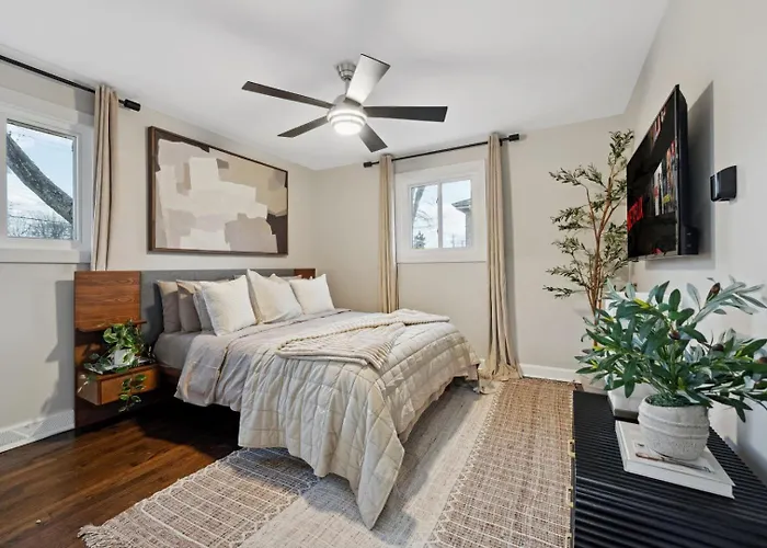 Elevated 3br In *