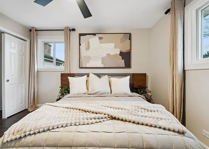 Elevated 3br In Holiday home