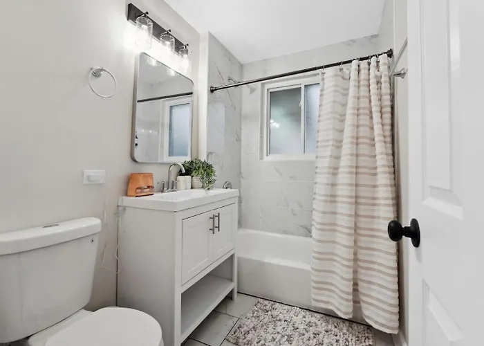 Elevated 3br In Holiday home Addison