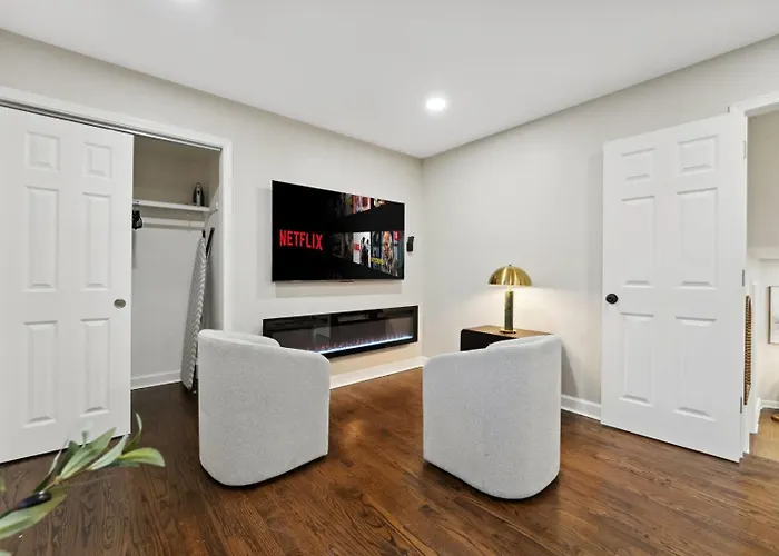Elevated 3br In Holiday home