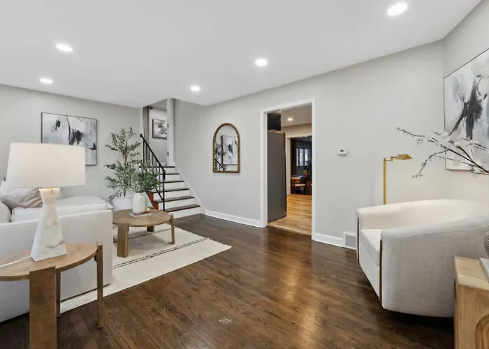 Holiday home Elevated 3br In *